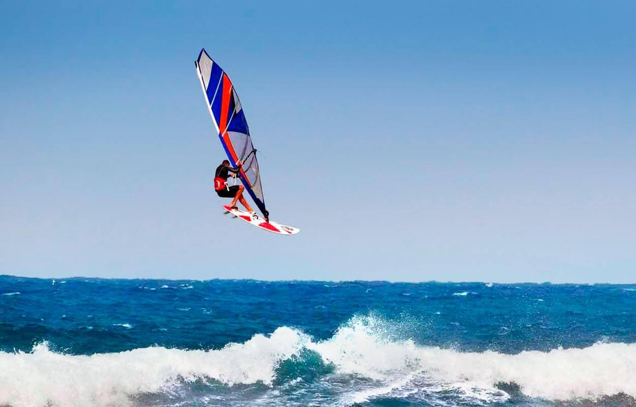 Windsurf en Jameos del Agua Spots de windsurf de Lanzarote