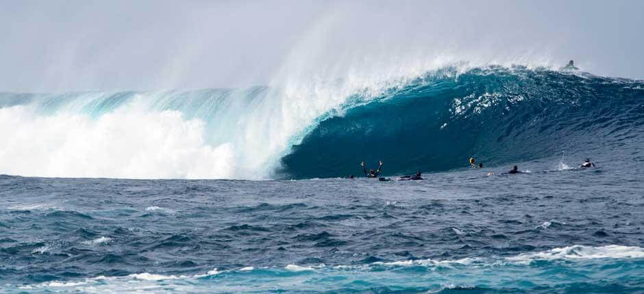  Surfování na El Quemao Surfové spoty na Lanzarote