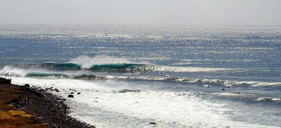 Surfování v Igueste Surfové spoty na Tenerife