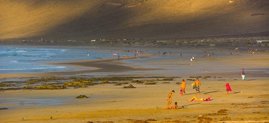 Playa de Famara Playas populares de Lanzarote