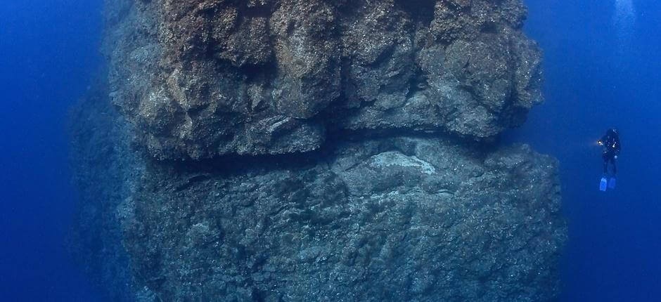 Bucear en Baja Bocarones de El Hierro