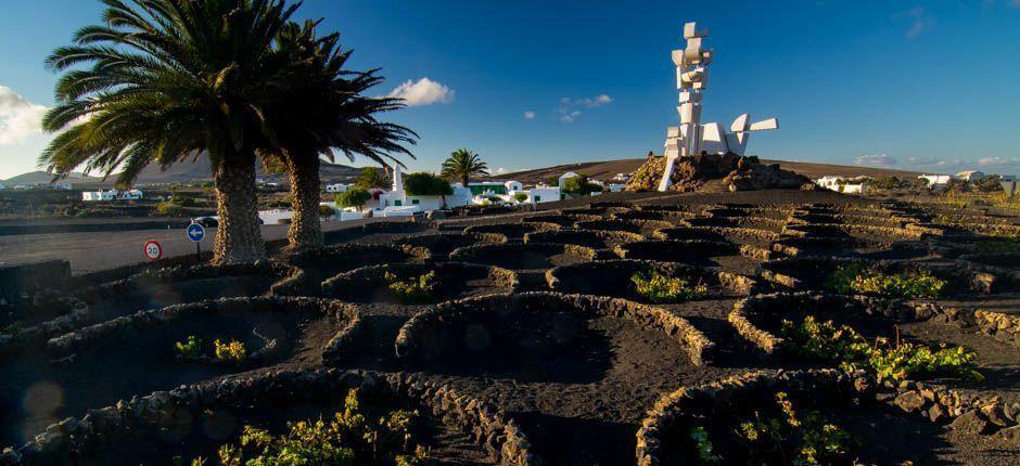 : Casa Museo del Campesino Museos a turistická centra na Lanzarote