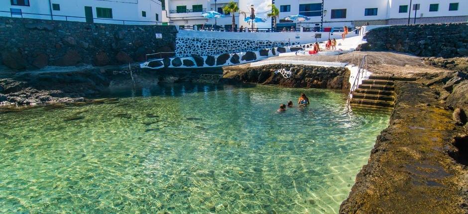 Koupaliště Punta Mujeres a přírodní koupaliště na ostrově Lanzarote 