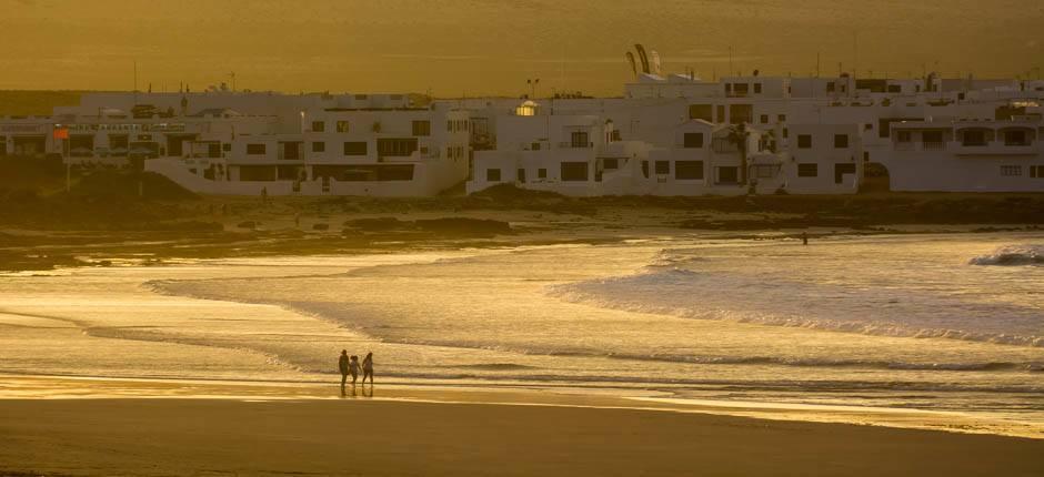 Playa de Famara Playas populares de Lanzarote